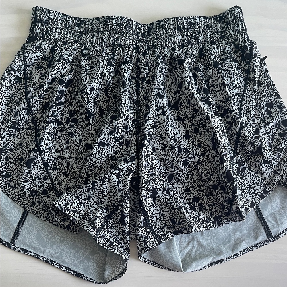 Lululemon Track That Short HR *5in inseam